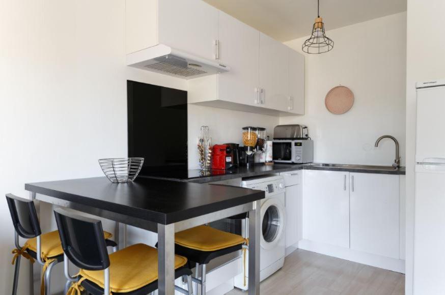 Appartement Cozy: 10/15 Min Des Champs Elysee 萨特鲁维尔 外观 照片